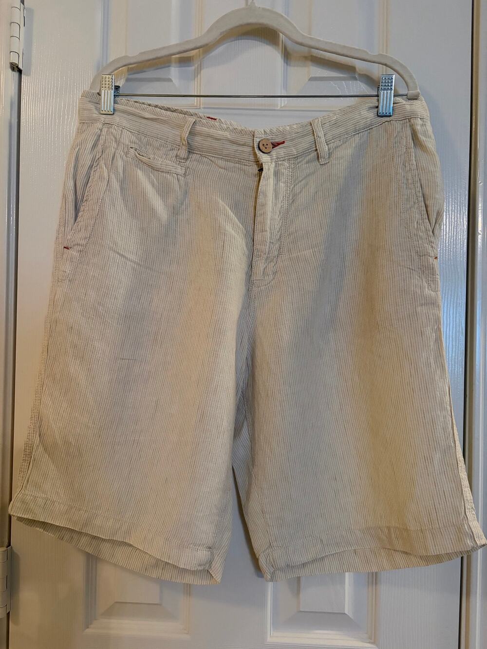 Tommy Bahama Relax Shorts Mens 34 100% Linen Cream Beige Striped Resort